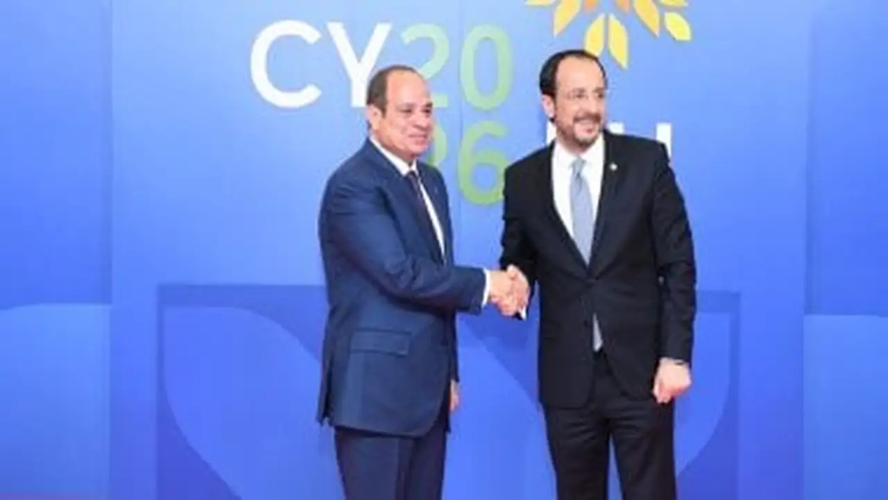 رئيس قبرص يطالب أوروبا بتقاسم أعباء اللاجئين مع مصر لتخفيف الضغوط عنها